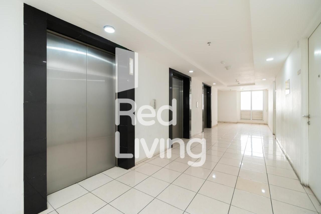 Redliving Apartemen Bassura City - Vina Tan Tower Flamboyan Jakarta Eksteriør bilde